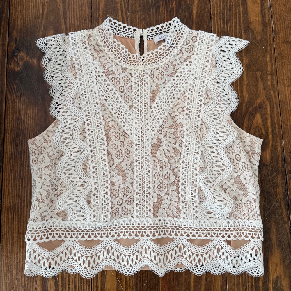 Lucy Paris double lined lace adorable top